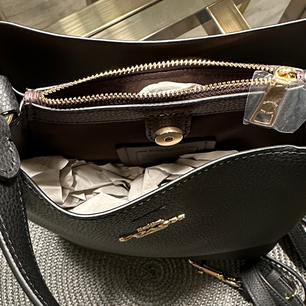 Coach Black Pebbled Leather Shoulder Bucket Bag with Gold Hardware - Picture 7 of 10